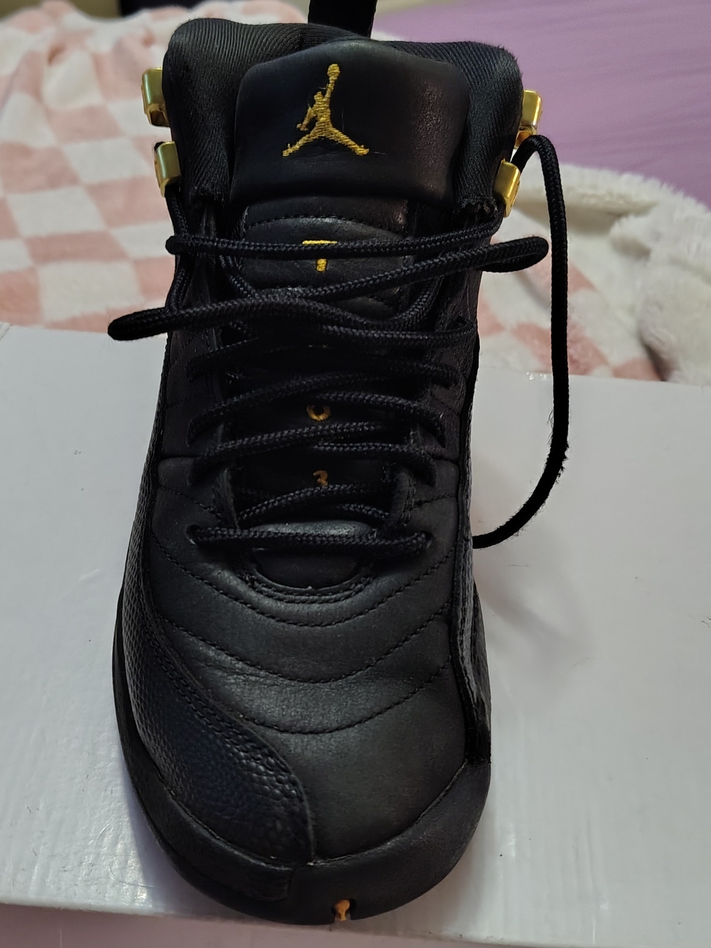 Jordan Retro High-Top Basketball Sneakers in Black and Gold
